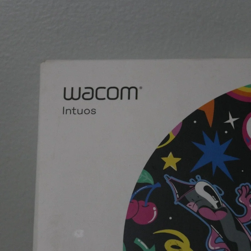 Wacom Intuos CTL-4100 Small Drawing Tablet - Black​​